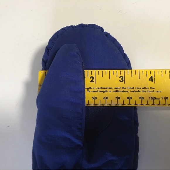 Kids 4-7 Thinsulate insulated mittens Like New Blue - Picture 8 of 10